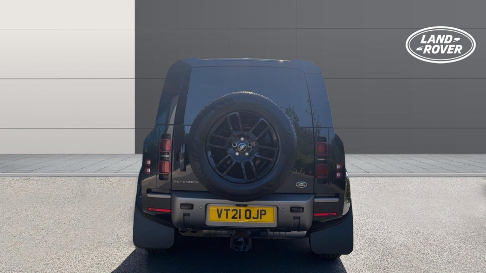 Land Rover Defender 3.0 D250 X-Dynamic S 110 5dr Auto [7 Seat] Diesel Estate - Image 6