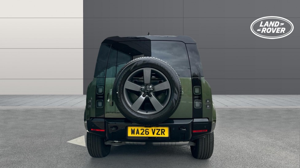 Land Rover Defender 3.0 D250 X-Dynamic HSE 110 5dr Auto Diesel Estate - Image 6