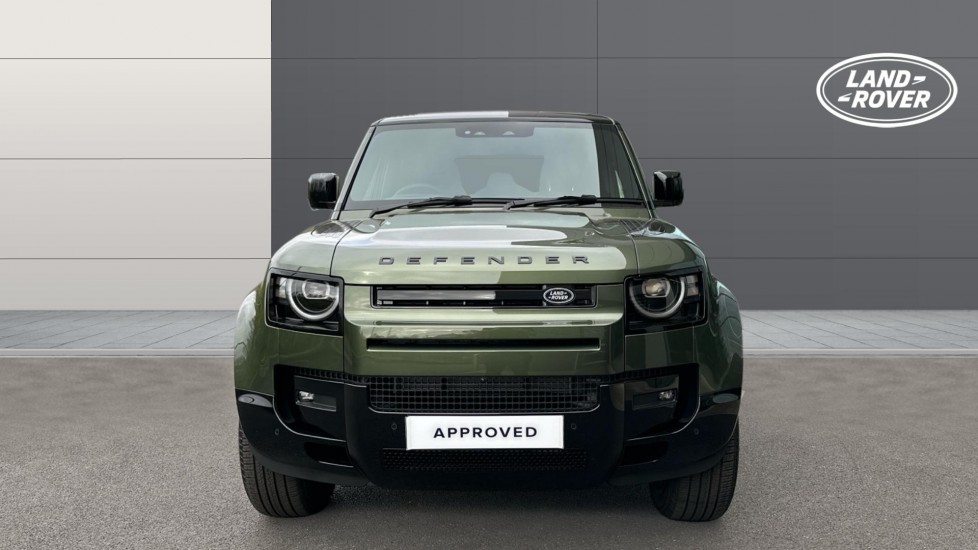 Land Rover Defender 3.0 D250 X-Dynamic HSE 110 5dr Auto Diesel Estate - Image 7