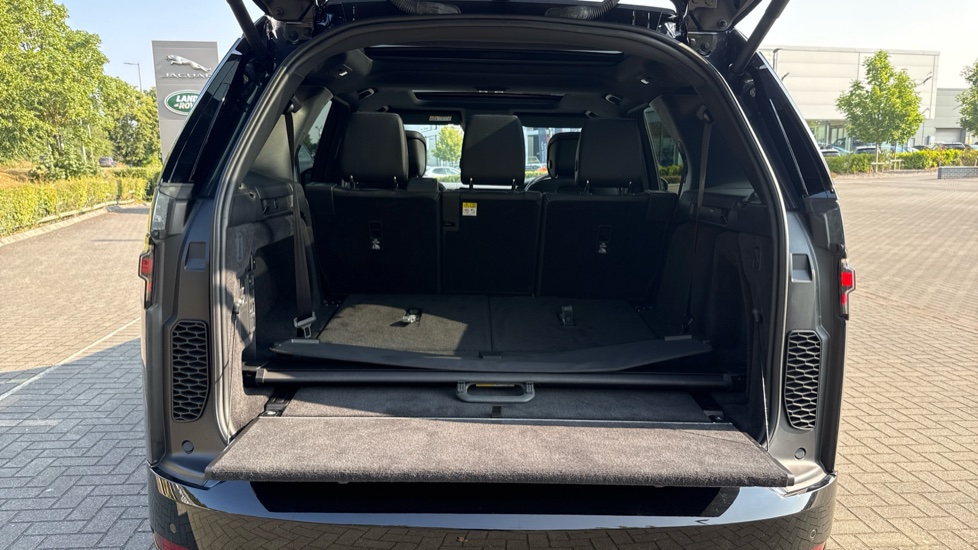 Land Rover Discovery 3.0 D350 Gemini 5dr Auto Diesel Station Wagon - Image 10