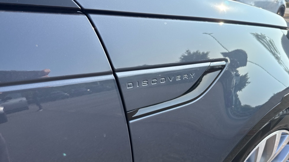 Land Rover Discovery 3.0 D350 Gemini 5dr Auto Diesel Station Wagon - Image 20
