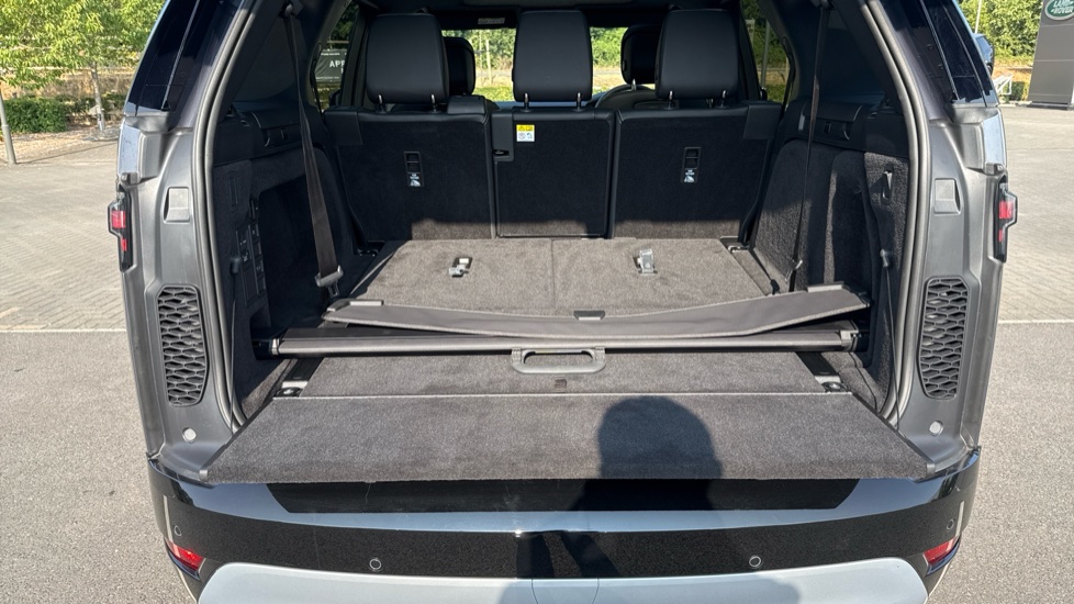 Land Rover Discovery 3.0 D350 Gemini 5dr Auto Diesel Station Wagon - Image 38