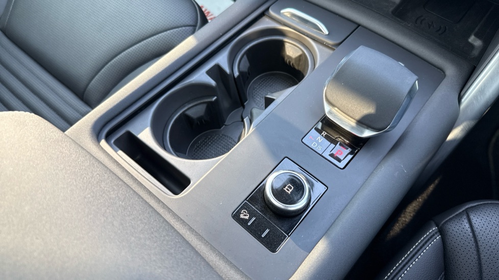 Land Rover Discovery 3.0 D350 Gemini 5dr Auto Diesel Station Wagon - Image 65
