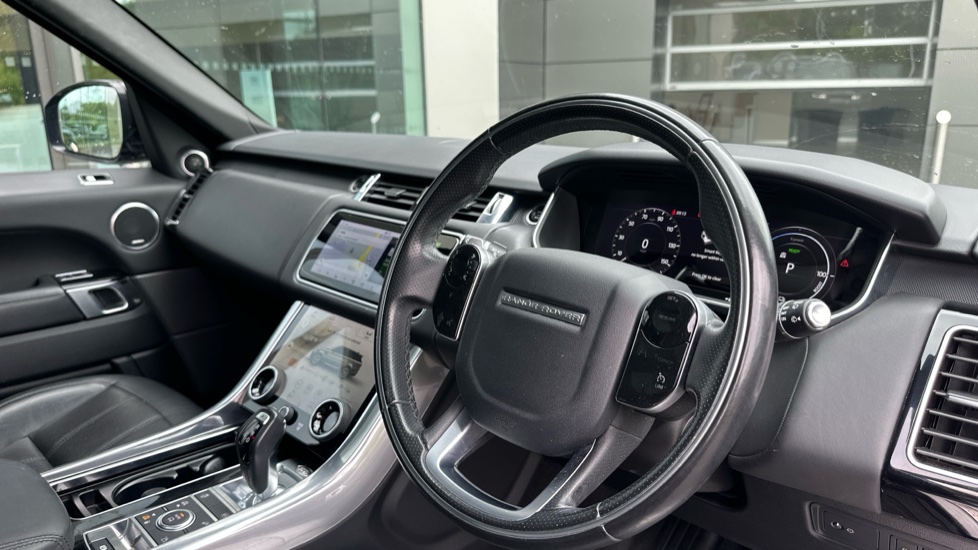 Land Rover Range Rover Sport 2.0 P400e HSE Dynamic 5dr Auto Estate - Image 33