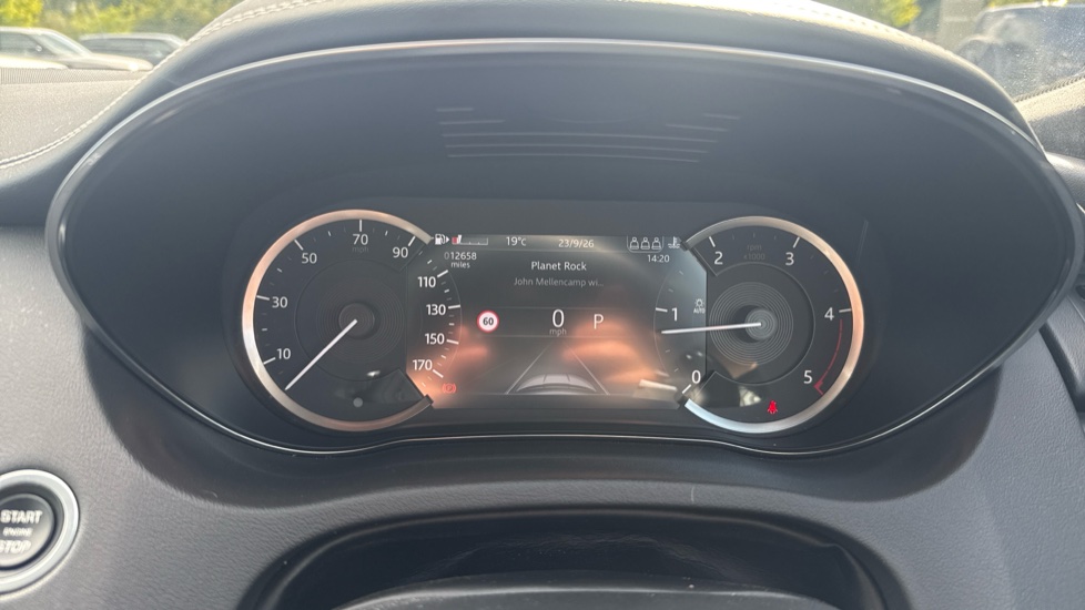 Jaguar E-Pace 2.0 D165 R-Dynamic SE 5dr Auto Diesel Estate - Image 16