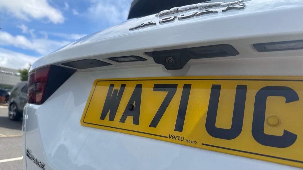Jaguar E-Pace 2.0 D165 R-Dynamic SE 5dr Auto Diesel Estate - Image 29