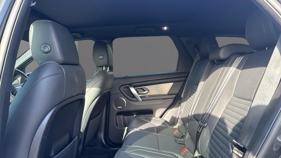 Land Rover Discovery Sport 1.5 P270e Dynamic HSE 5dr Auto [5 Seat] Station Wagon - Image 4
