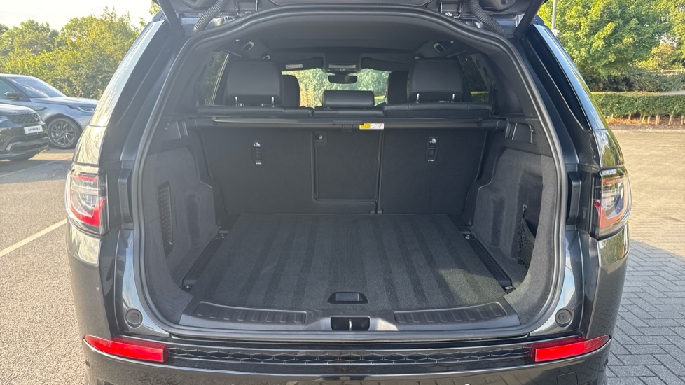 Land Rover Discovery Sport 1.5 P270e Dynamic HSE 5dr Auto [5 Seat] Station Wagon - Image 10