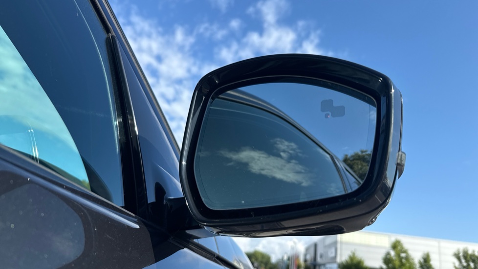 Land Rover Discovery Sport 1.5 P270e Dynamic HSE 5dr Auto [5 Seat] Station Wagon - Image 31