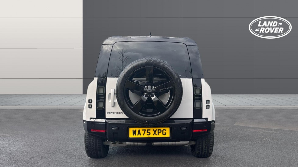 Land Rover Defender 3.0 D350 X-Dynamic HSE 90 3dr Auto Diesel Estate - Image 6