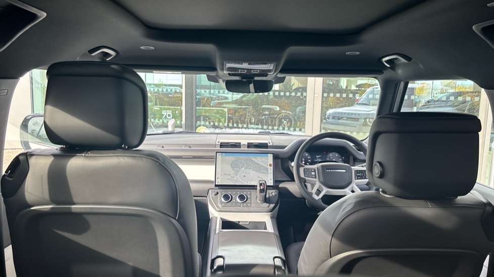Land Rover Defender 3.0 D350 X-Dynamic HSE 90 3dr Auto Diesel Estate - Image 27