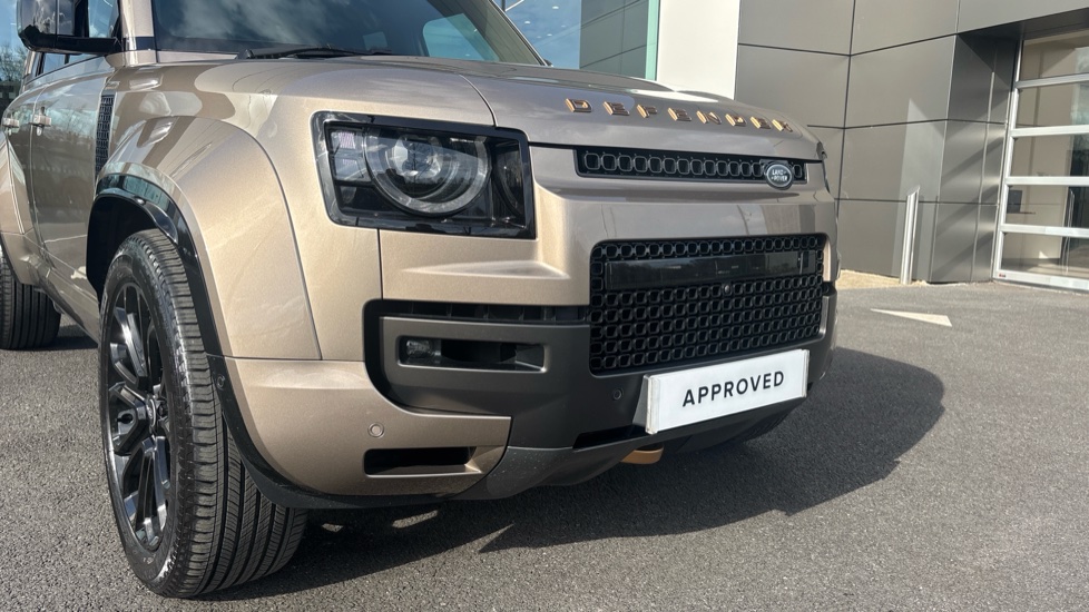 Land Rover Defender 4.4 P635 Octa 110 5dr Auto Petrol Estate - Image 23