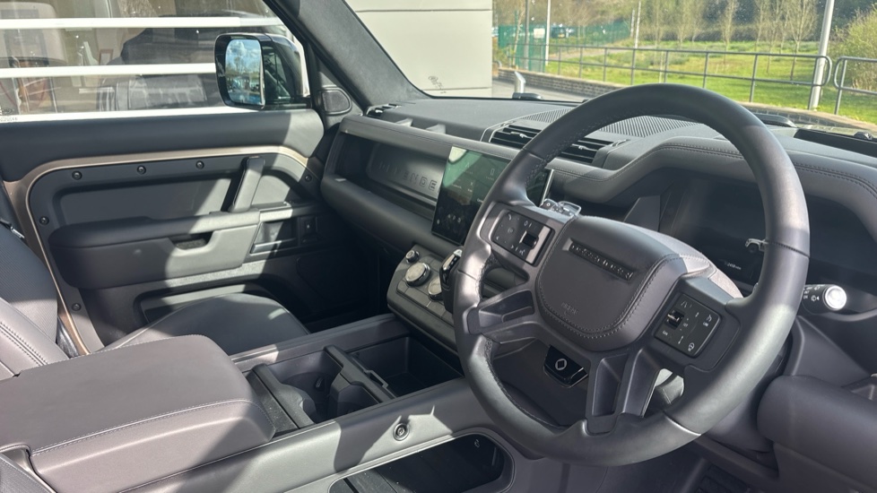 Land Rover Defender 4.4 P635 Octa 110 5dr Auto Petrol Estate - Image 29