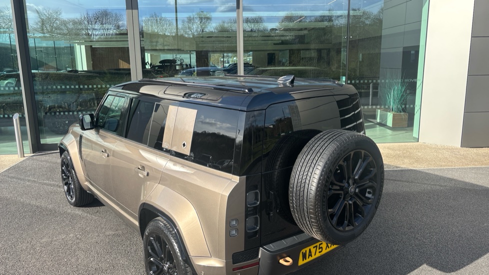 Land Rover Defender 4.4 P635 Octa 110 5dr Auto Petrol Estate - Image 54