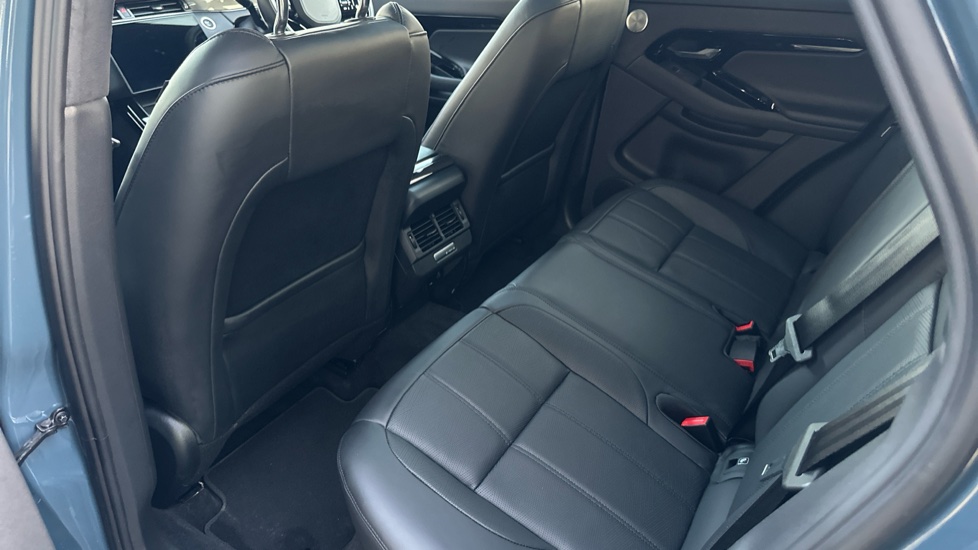 Land Rover Range Rover Evoque 2.0 D200 Autobiography 5dr Auto [Revised] Diesel Hatchback - Image 32