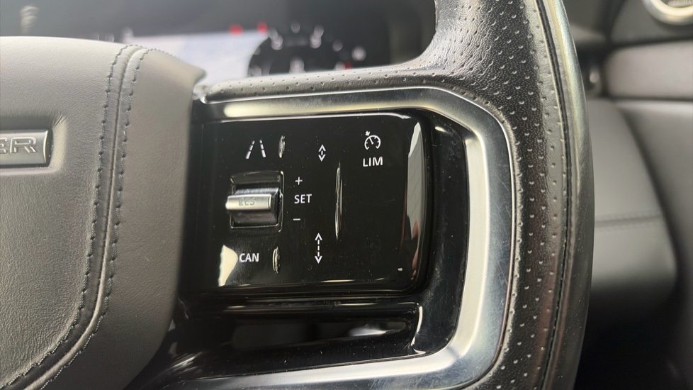 Land Rover Range Rover Evoque 2.0 D165 R-Dynamic HSE 5dr Auto Diesel Hatchback - Image 50