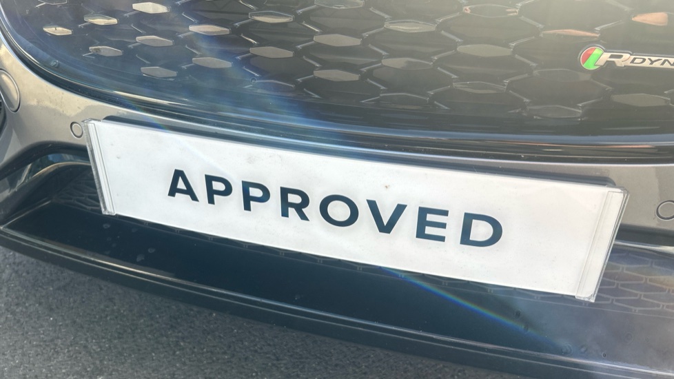 Jaguar F-Pace 2.0 D200 R-Dynamic SE 5dr Auto AWD Diesel Estate - Image 21