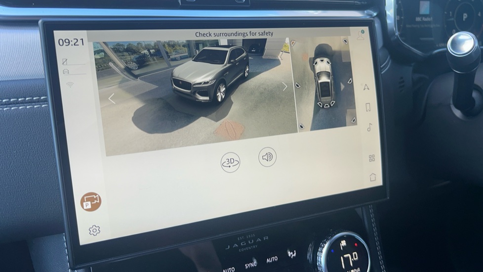 Jaguar F-Pace 2.0 D200 R-Dynamic SE 5dr Auto AWD Diesel Estate - Image 45
