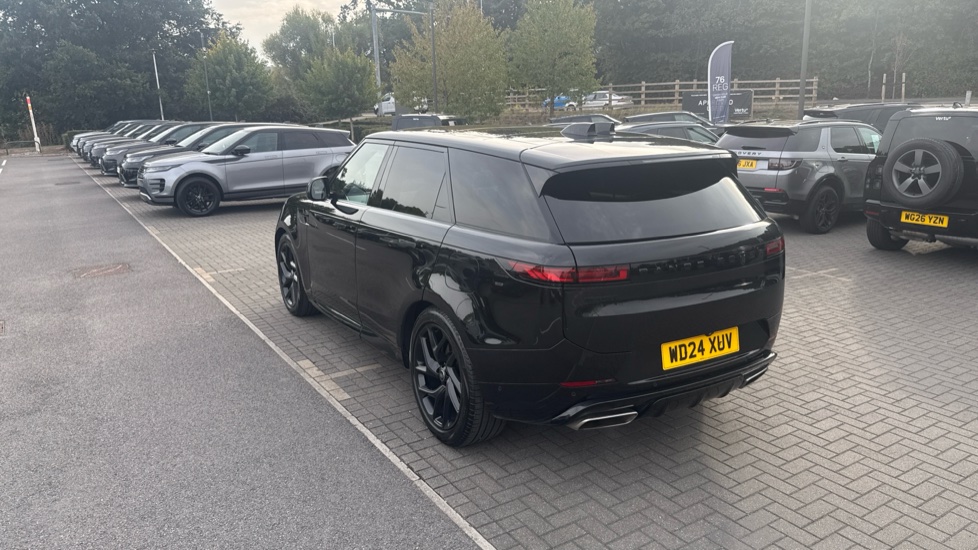 Land Rover Range Rover Sport 3.0 P460e Dynamic SE 5dr Auto Estate - Image 27