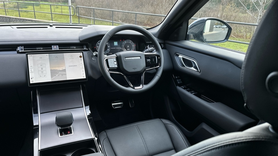 Land Rover Range Rover Velar 2.0 D200 MHEV Dynamic SE 5dr Auto Diesel Estate - Image 20