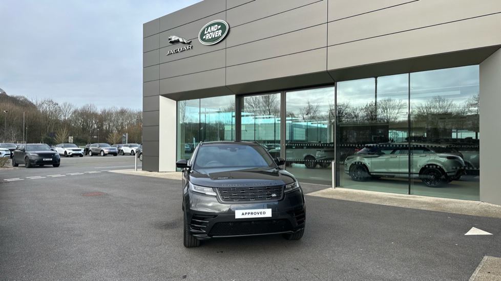 Land Rover Range Rover Velar 2.0 D200 MHEV Dynamic SE 5dr Auto Diesel Estate - Image 44