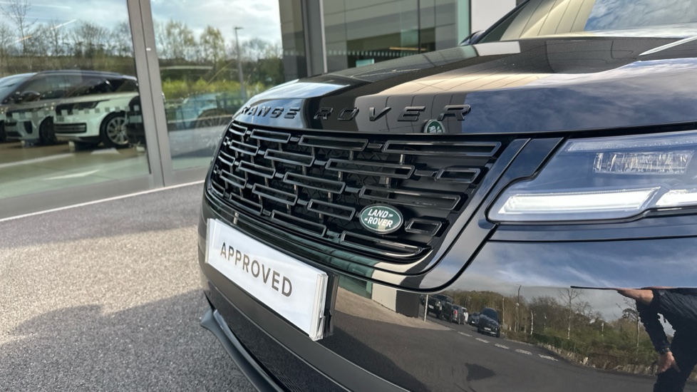 Land Rover Range Rover Velar 2.0 D200 MHEV S 5dr Auto Diesel Estate - Image 27