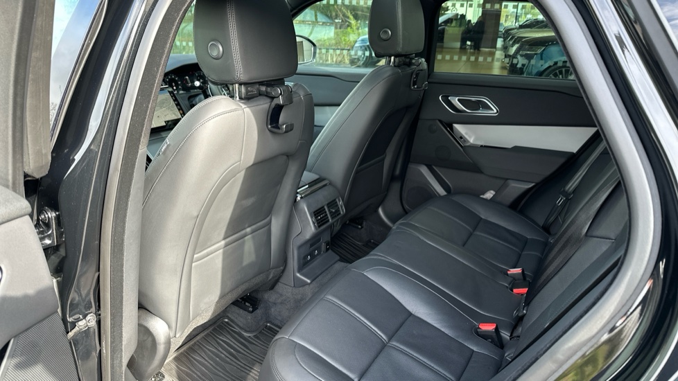Land Rover Range Rover Velar 2.0 D200 MHEV S 5dr Auto Diesel Estate - Image 29
