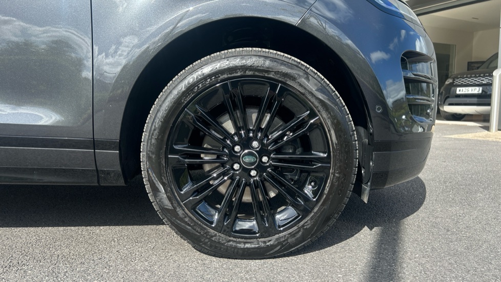 Land Rover Range Rover Evoque 2.0 D200 Dynamic SE 5dr Auto Diesel Hatchback - Image 8