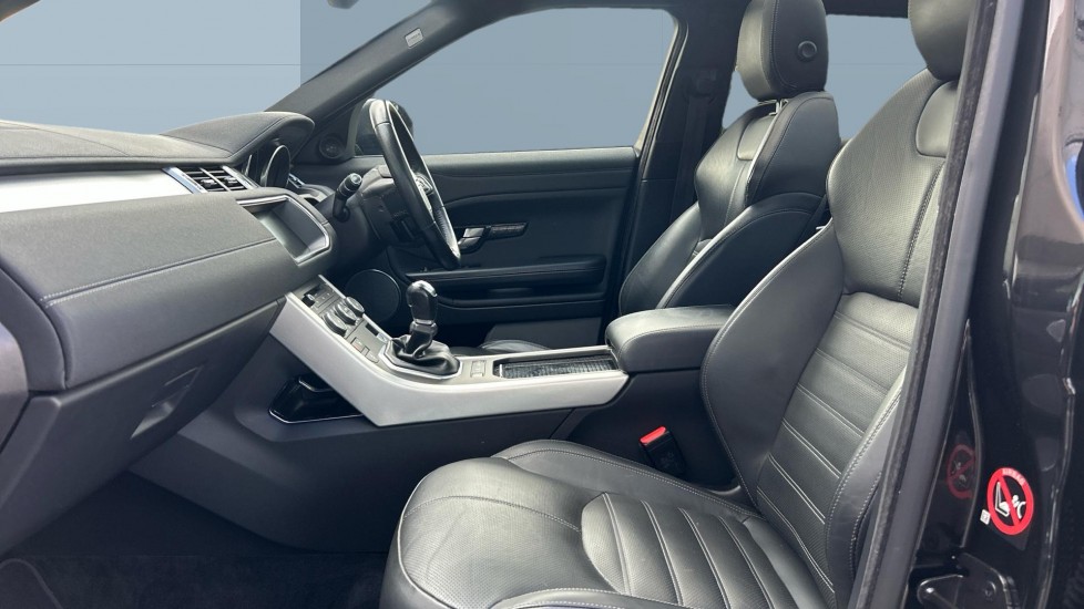 Land Rover Range Rover Evoque 2.0 TD4 HSE Dynamic 5dr Diesel Hatchback - Image 3