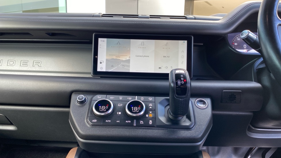 Land Rover Defender 3.0 D300 X 90 3dr Auto Diesel Estate - Image 14