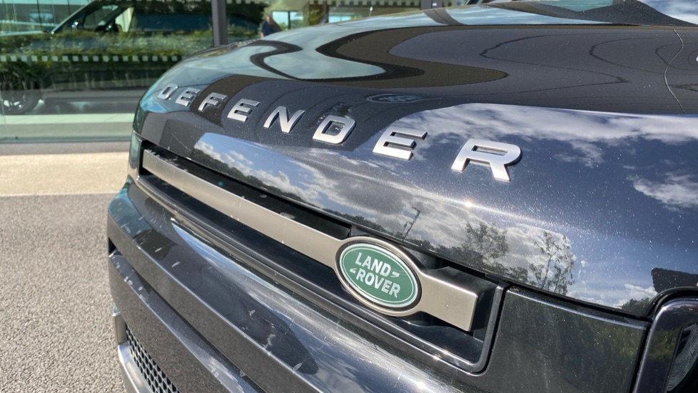 Land Rover Defender 3.0 D300 X 90 3dr Auto Diesel Estate - Image 23