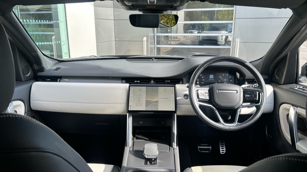 Land Rover Discovery Sport 2.0 P250 Dynamic HSE 5dr Auto [5 Seat] Petrol Station Wagon - Image 9