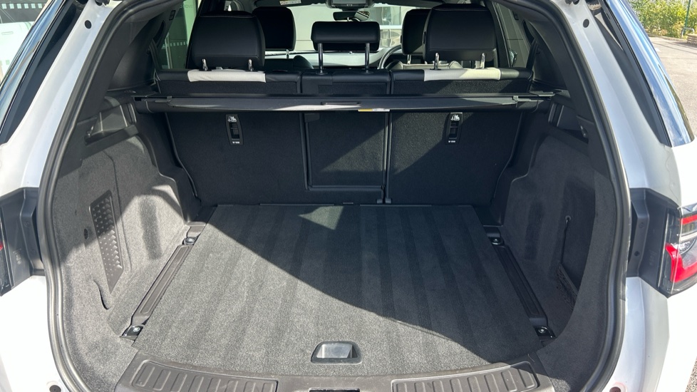 Land Rover Discovery Sport 2.0 P250 Dynamic HSE 5dr Auto [5 Seat] Petrol Station Wagon - Image 10