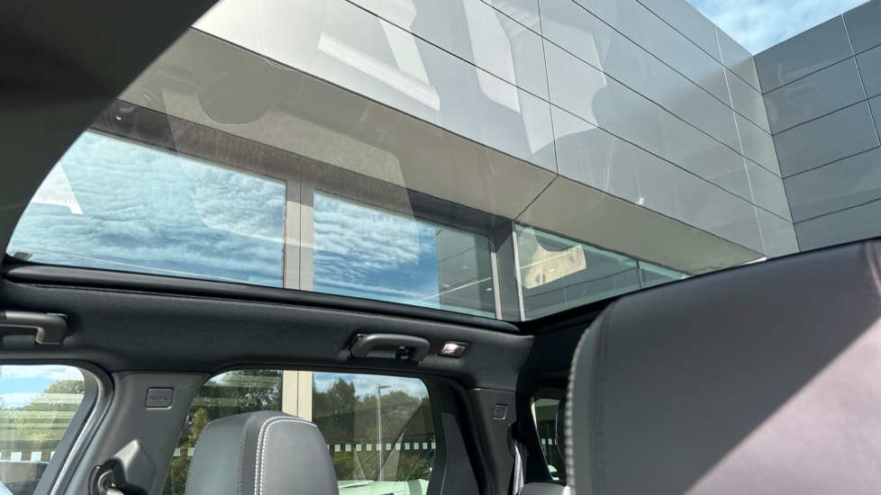 Land Rover Discovery Sport 2.0 P250 Dynamic HSE 5dr Auto [5 Seat] Petrol Station Wagon - Image 38
