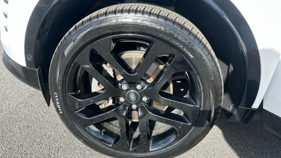 Land Rover Discovery Sport 2.0 P250 Dynamic HSE 5dr Auto [5 Seat] Petrol Station Wagon - Image 39