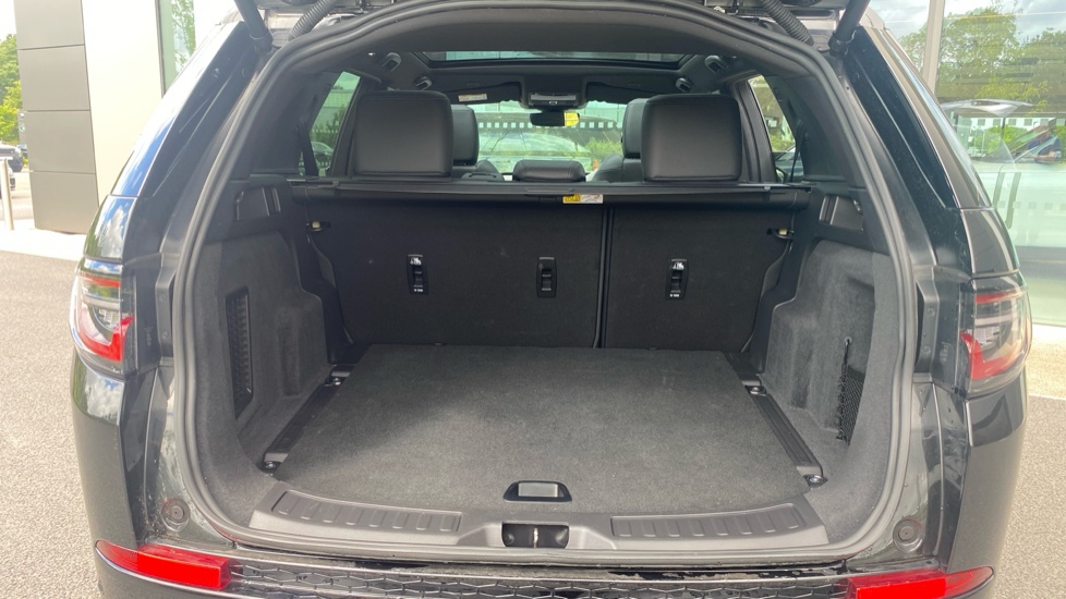 Land Rover Discovery Sport 2.0 D200 Dynamic SE 5dr Auto [5 Seat] Diesel Station Wagon - Image 10