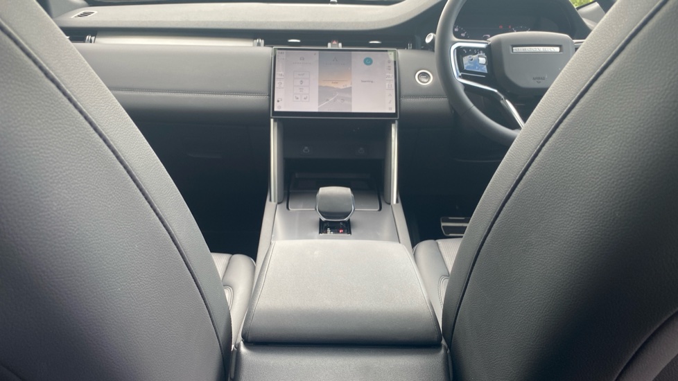Land Rover Discovery Sport 2.0 D200 Dynamic SE 5dr Auto [5 Seat] Diesel Station Wagon - Image 40