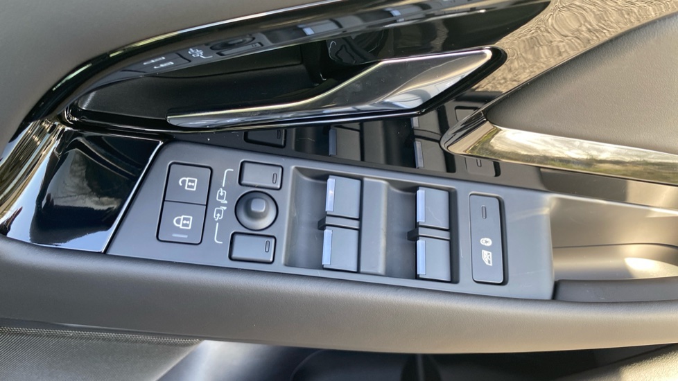 Land Rover Range Rover Evoque 2.0 D200 Autobiography 5dr Auto [Revised] Diesel Hatchback - Image 31