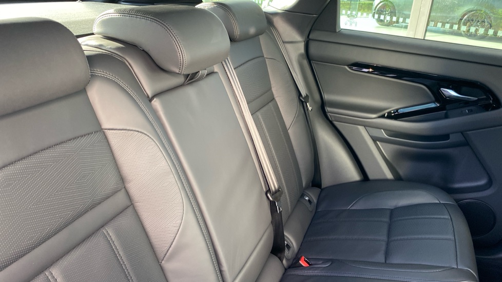 Land Rover Range Rover Evoque 2.0 D200 Autobiography 5dr Auto [Revised] Diesel Hatchback - Image 35