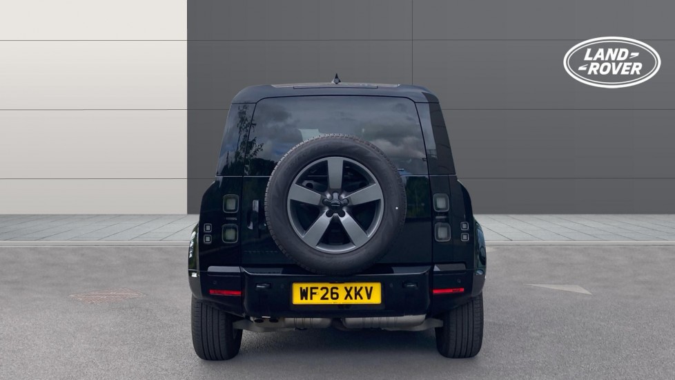 Land Rover Defender 3.0 D350 X-Dynamic SE 110 5dr Auto Diesel Estate - Image 6