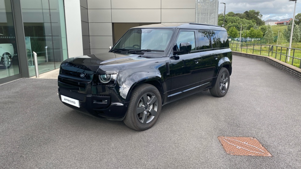 Land Rover Defender 3.0 D350 X-Dynamic SE 110 5dr Auto Diesel Estate - Image 22