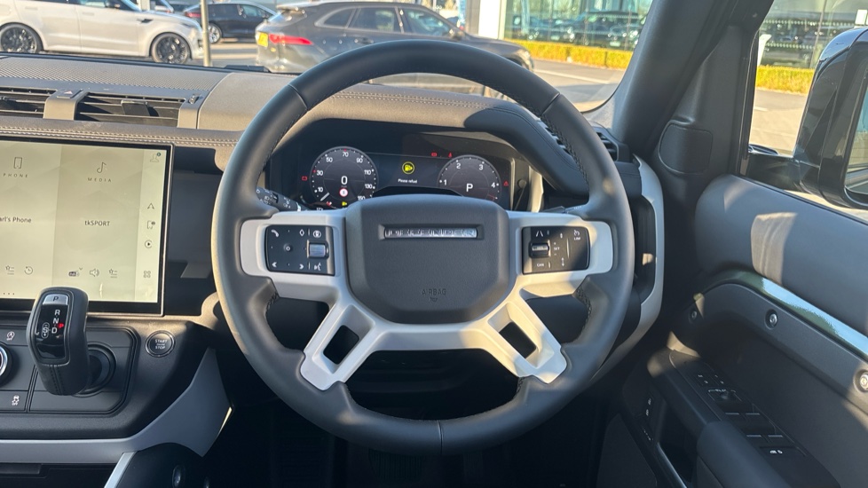 Land Rover Defender 3.0 D250 X-Dynamic SE 110 5dr Auto Diesel Estate - Image 15