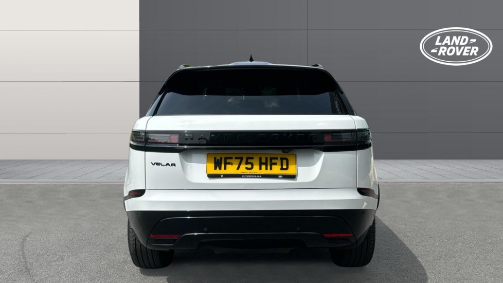 Land Rover Range Rover Velar 2.0 D200 MHEV Dynamic HSE 5dr Auto Diesel Estate - Image 6