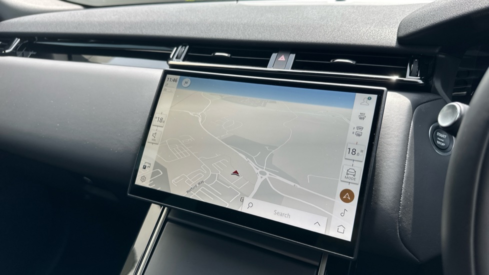 Land Rover Range Rover Velar 2.0 D200 MHEV Dynamic HSE 5dr Auto Diesel Estate - Image 11