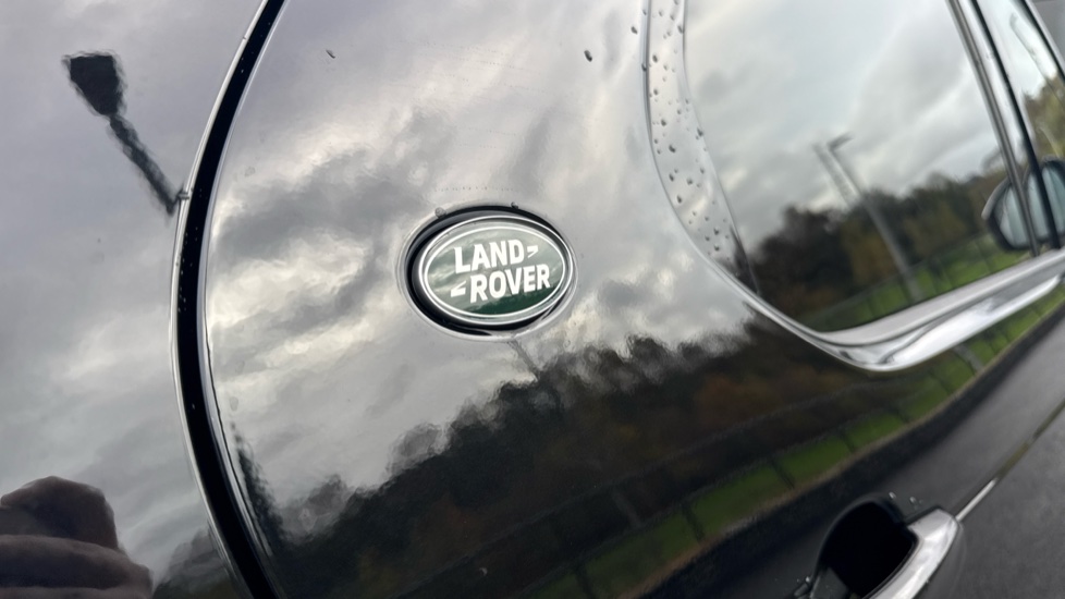 Land Rover Discovery 3.0 D350 Gemini 5dr Auto Diesel Station Wagon - Image 22