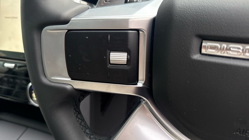 Land Rover Discovery 3.0 D350 Gemini 5dr Auto Diesel Station Wagon - Image 31