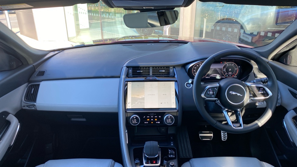 Jaguar E-Pace 2.0 D200 R-Dynamic SE Black 5dr Auto Diesel Estate - Image 9