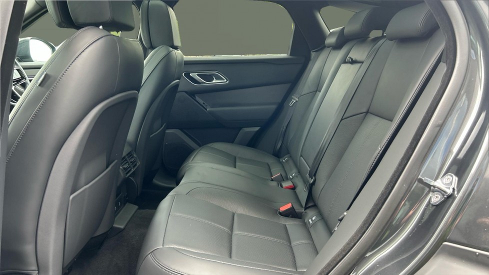 Land Rover Range Rover Velar 2.0 D200 MHEV Dynamic HSE 5dr Auto Diesel Estate - Image 4