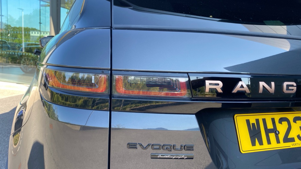 Land Rover Range Rover Evoque 1.5 P300e Autobiography 5dr Auto Hatchback - Image 19