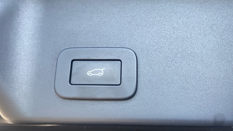 Land Rover Range Rover Evoque 1.5 P300e Autobiography 5dr Auto Hatchback - Image 20